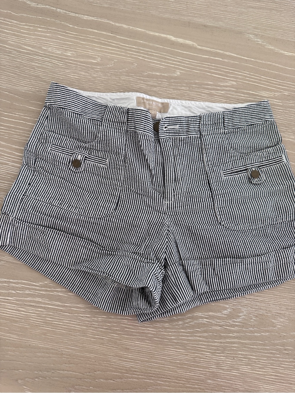 Banana Republic Black & White Seersucker Striped Shorts